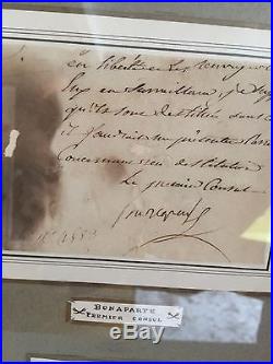 Napoleon Autographe / Deux Signatures Encadrées (bonaparte Et Np)