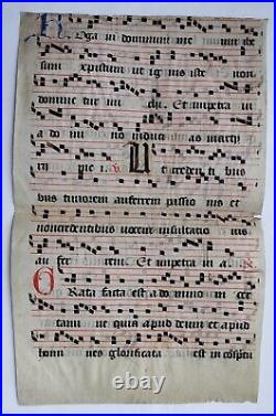 Page recto-verso antiphonaire sur parchemin aux lettrines ornées à la main 1751